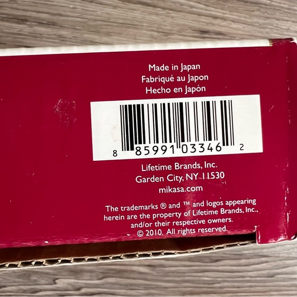 Celebrations by Mikasa Impressions Silver Holiday Decor Christmas Tree Plate - Picture 4 of 6